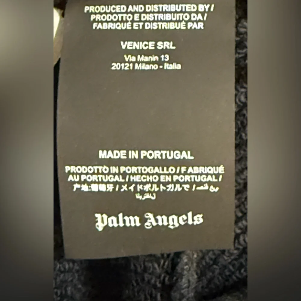 PALM ANGELS GOTHIC LOGO SWEATPANTS IN BLACK WITH BLUE HUE MULTICOLOR PRINT - Picture 7 of 8